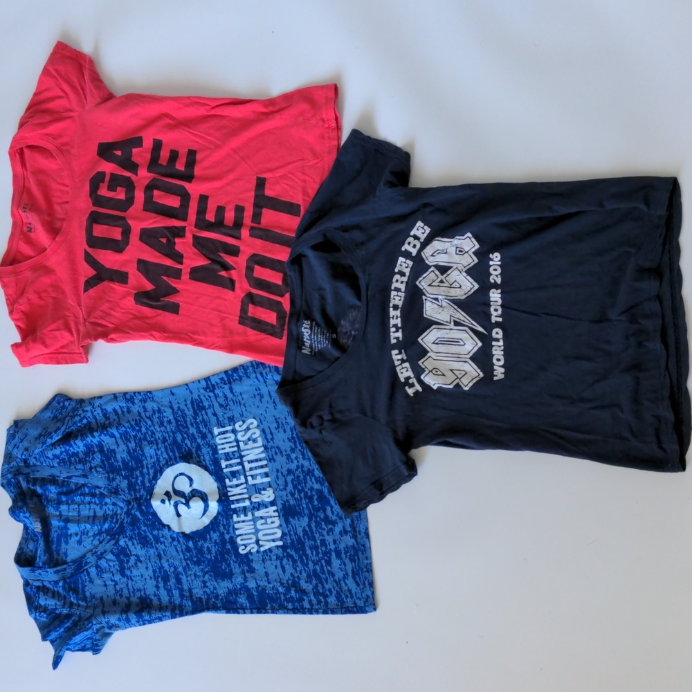 Yoga T-shirt bundle size Small